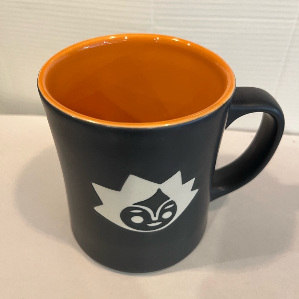 Starbucks collectors mug 2011 embossed with Kenya Sun Mermaid